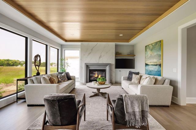 $2,795,000 | 2073 Bridgevine Court, Independence, MN 55359