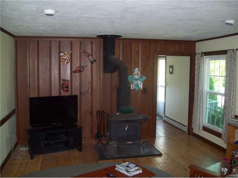 367 Southside Road York, ME 03909 - Photo 8 of 21 Living Room.