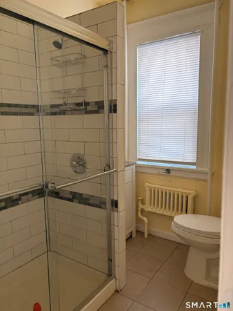 $2,000 | 252 Maplewood Avenue, Unit 1, Bridgeport, CT 06605