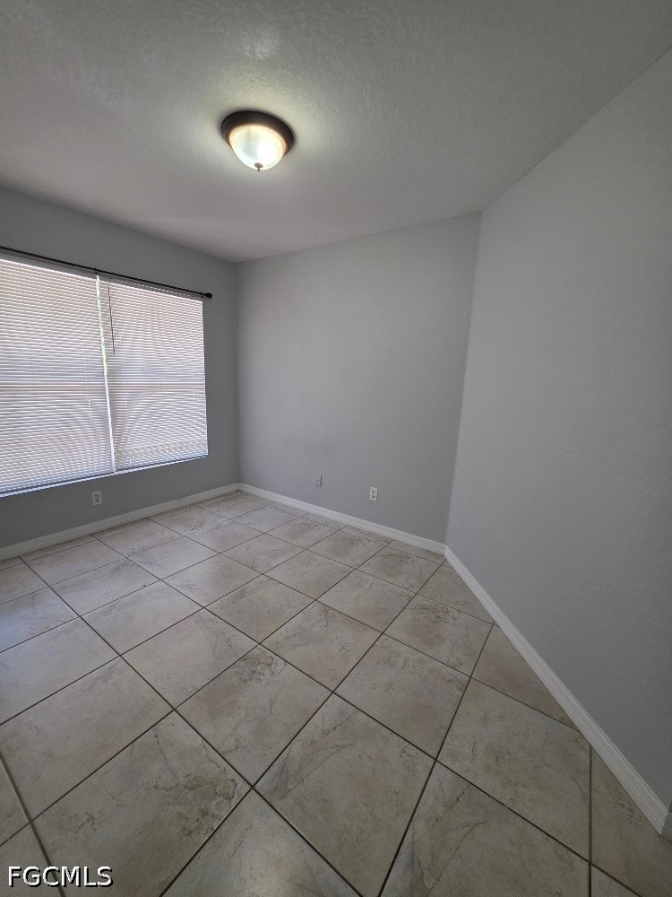 332 Rogen Street Lehigh Acres, FL 33972 - Photo 3 of 16