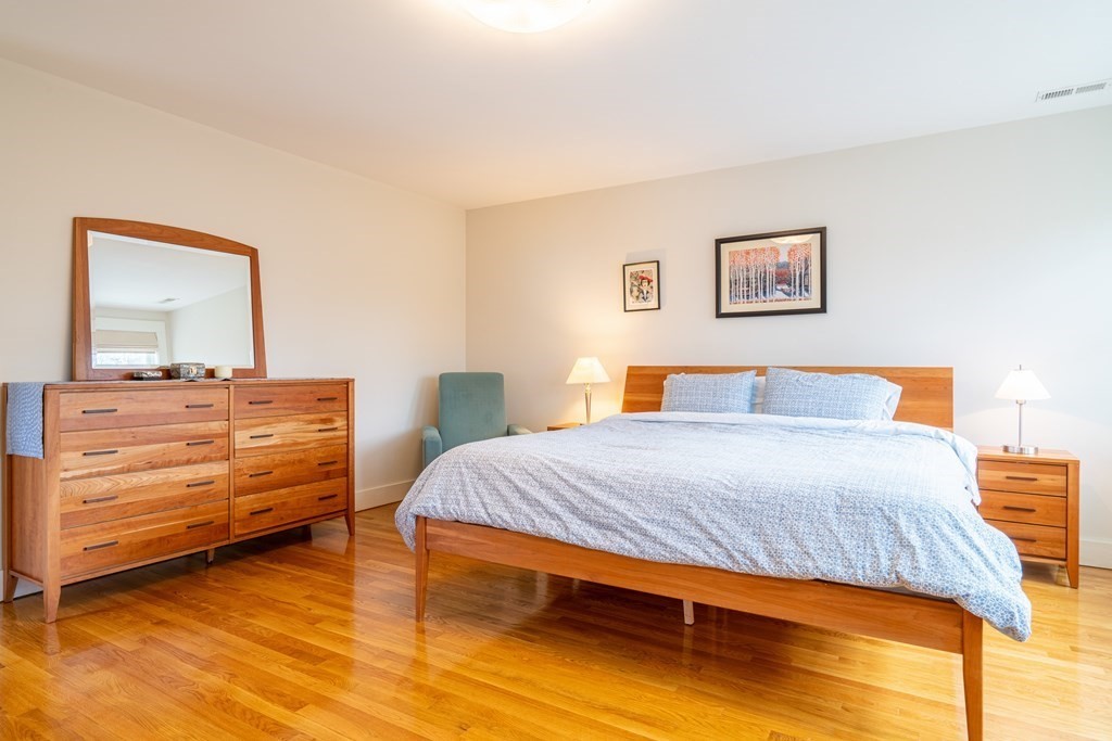 29 Farmcrest Avenue Lexington, MA 02421 - Photo 19 of 32