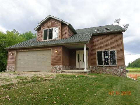 3877 East Dean Road Howell, MI 48855 - Photo 1 of 13 20445398.JPG