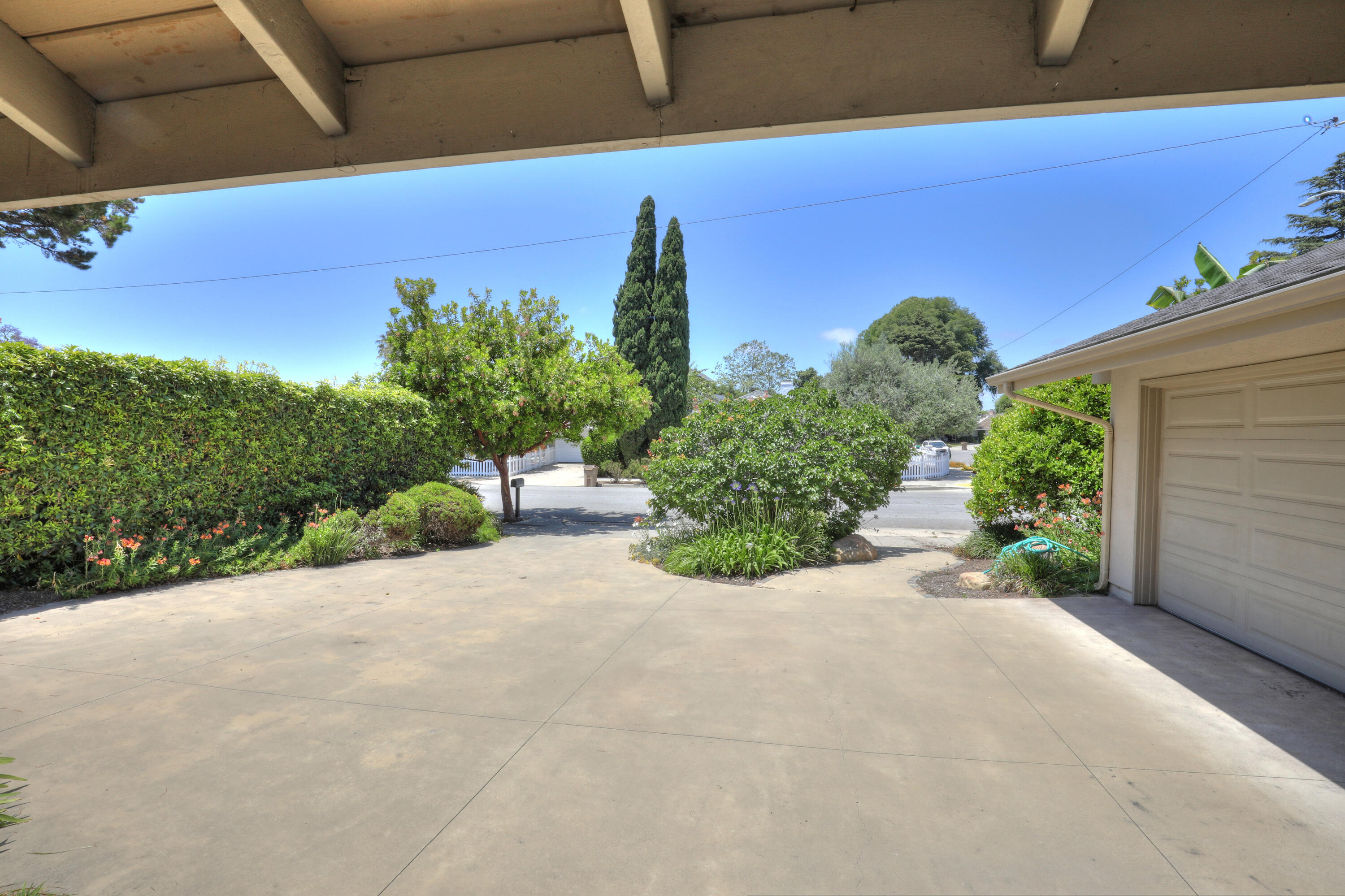 488 Wakefield Road Goleta, CA 93117 - Photo 34 of 34 a view of a yard with potted plants