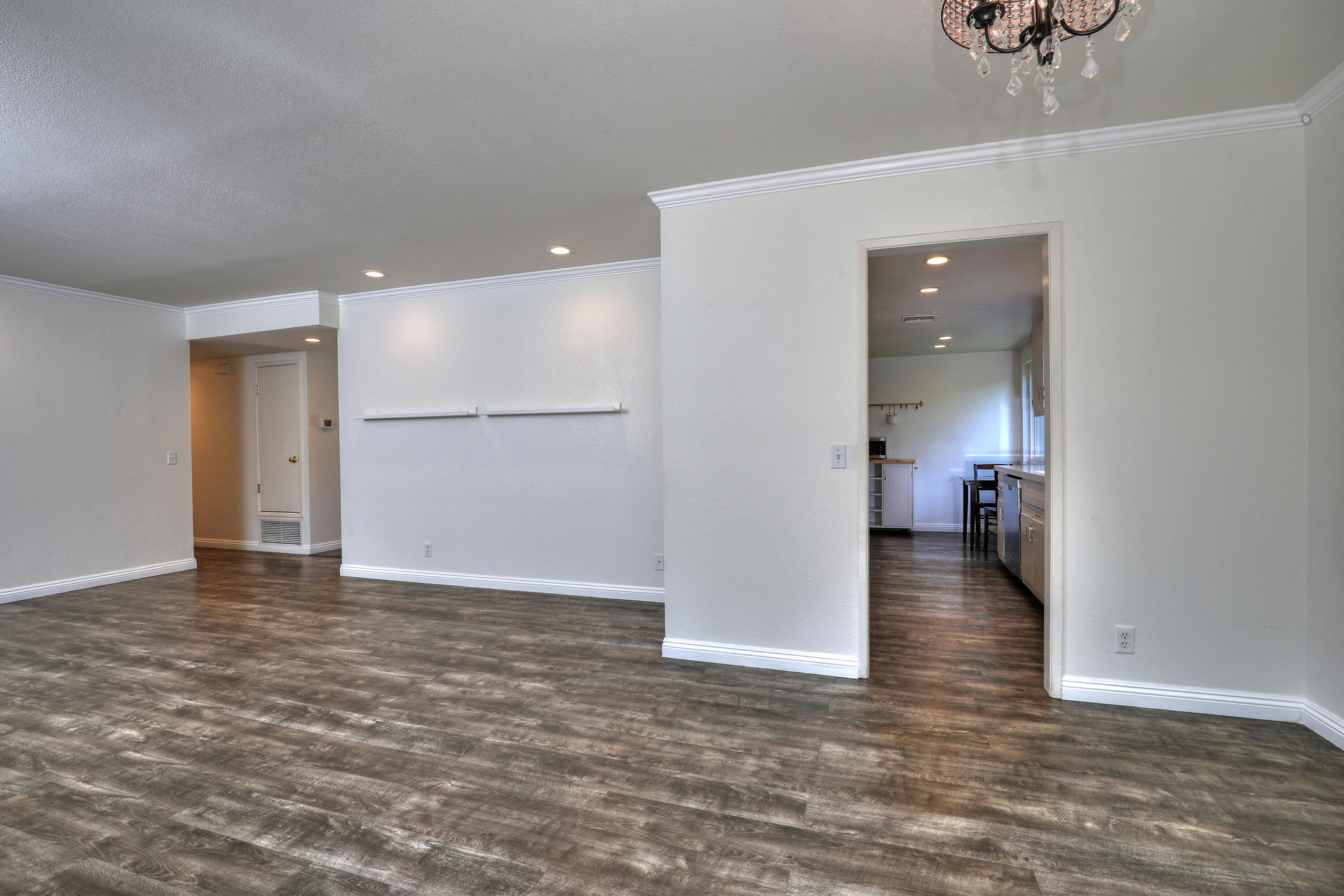488 Wakefield Road Goleta, CA 93117 - Photo 8 of 34 a view of a hallway with a living room