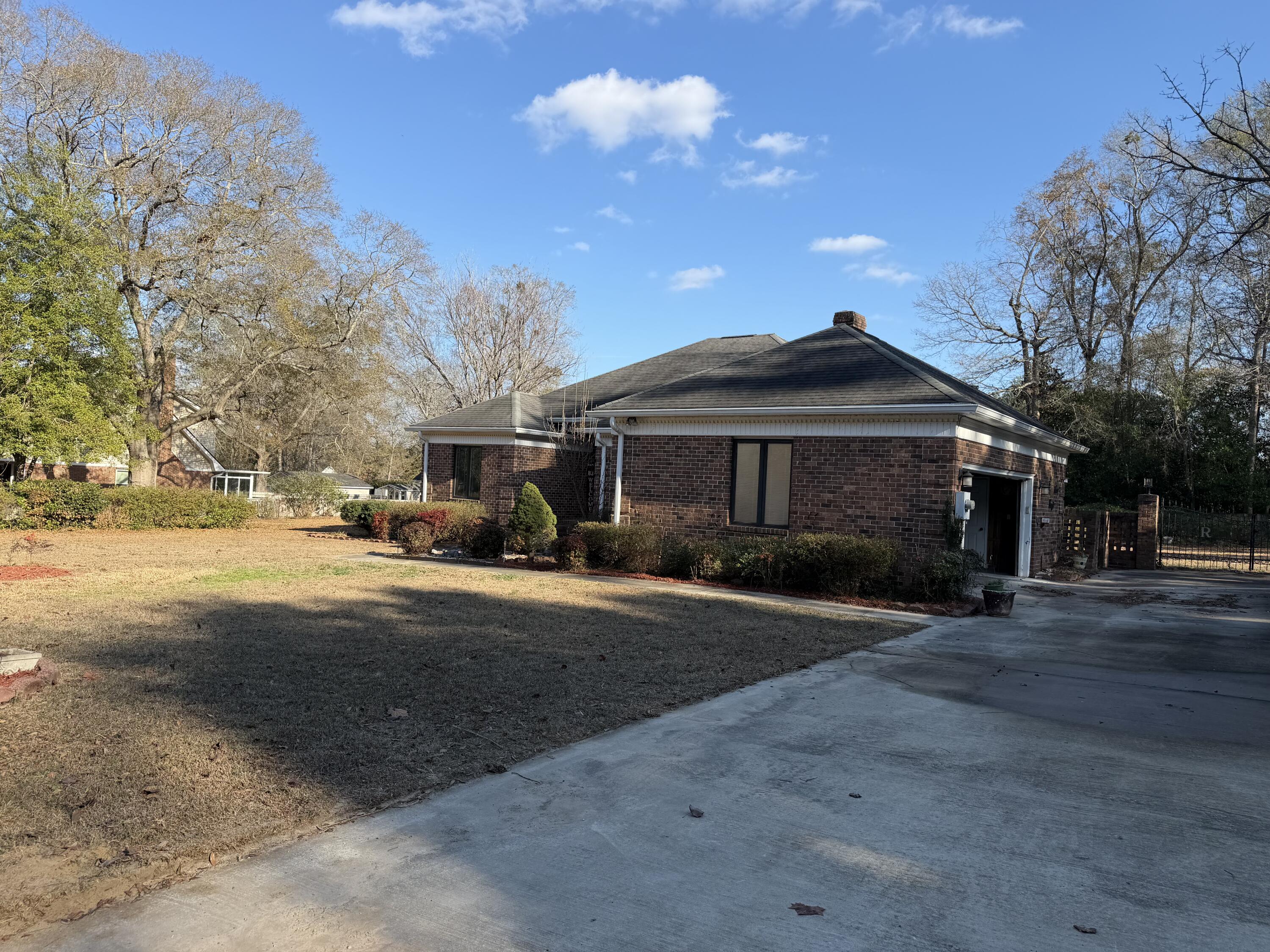 83 Hawks Cove Sumter, SC 29150 - Photo 4 of 41 IMG_0350