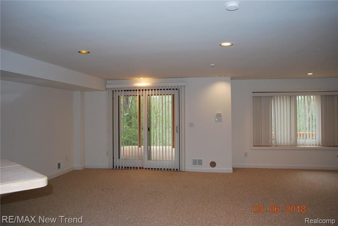 22150 River Ridge Trail, Unit 110 Farmington, MI 48335 - Photo 16 of 23 DSC_0016.JPG