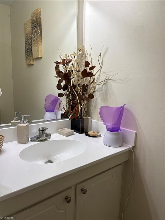 224 Northpoint Avenue, Unit E High Point, NC 27262 - Photo 4 of 17