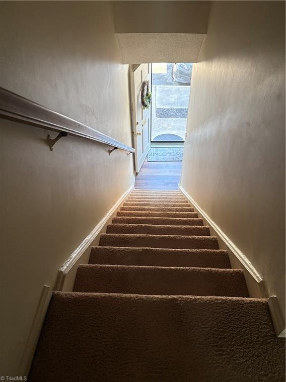 224 Northpoint Avenue, Unit E High Point, NC 27262 - Photo 5 of 17