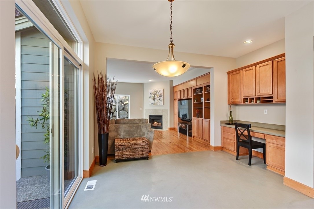 20106 84th Place Northeast Bothell, WA 98011 - Photo 11 of 25 Gallery Image 11