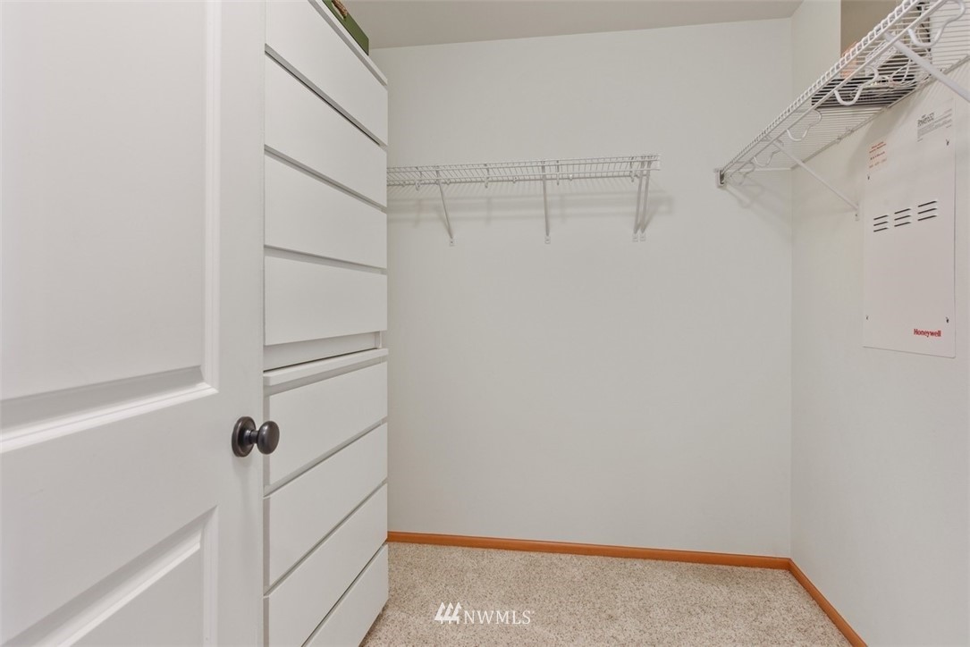 20106 84th Place Northeast Bothell, WA 98011 - Photo 16 of 25 Gallery Image 16