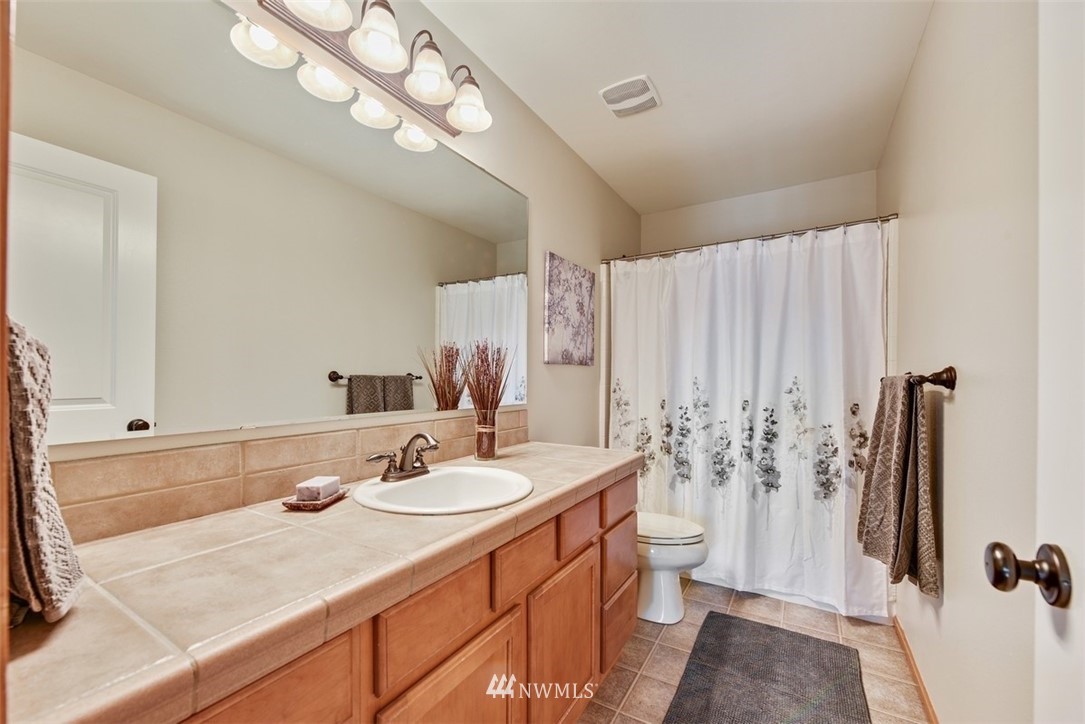 20106 84th Place Northeast Bothell, WA 98011 - Photo 20 of 25 Gallery Image 20