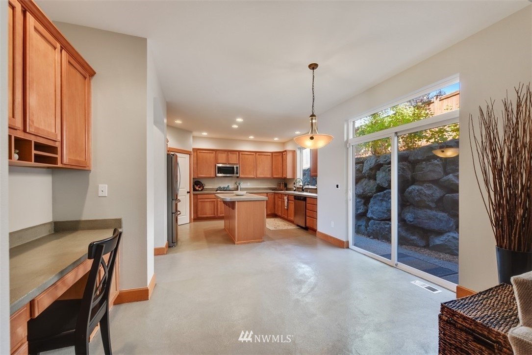 20106 84th Place Northeast Bothell, WA 98011 - Photo 7 of 25 Gallery Image 7