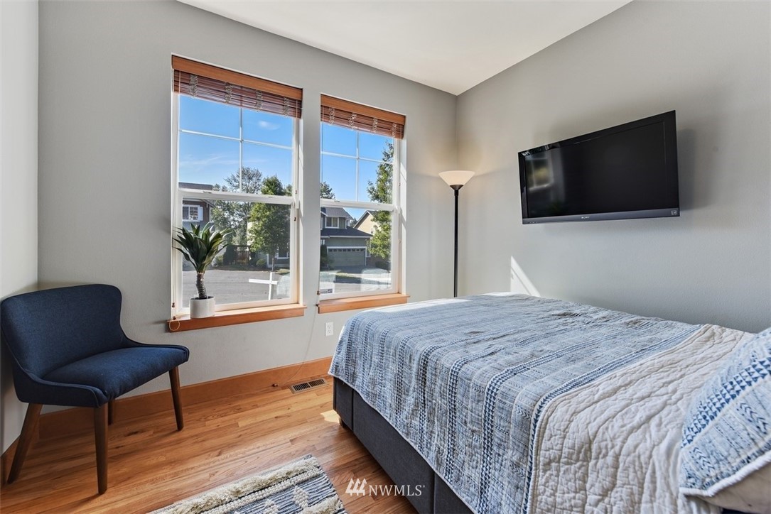 20106 84th Place Northeast Bothell, WA 98011 - Photo 9 of 25 Gallery Image 9