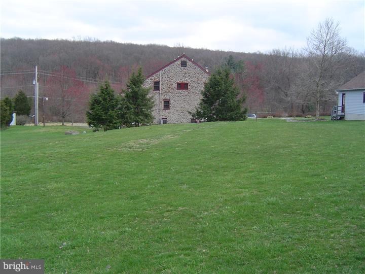 1416 Park Road Elverson, PA 19520 - Photo 3 of 24 Gallery Image 3