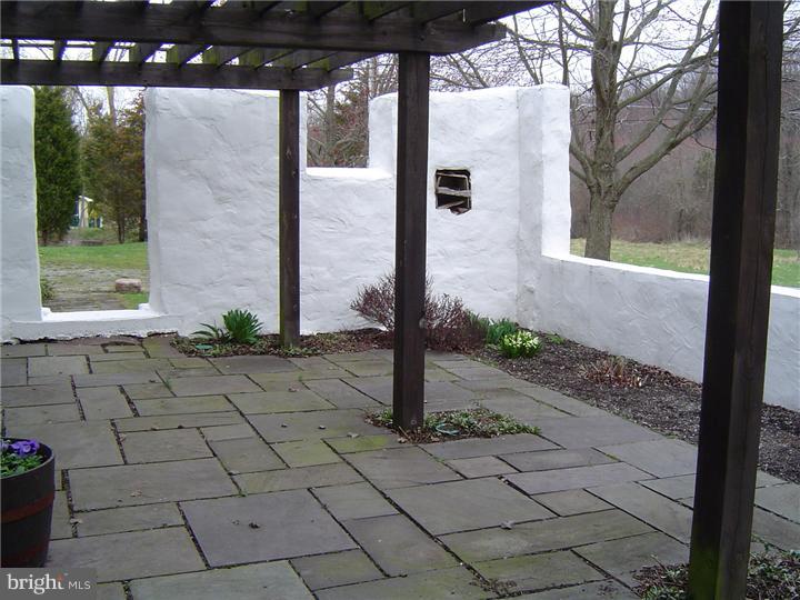 1416 Park Road Elverson, PA 19520 - Photo 6 of 24 Gallery Image 6