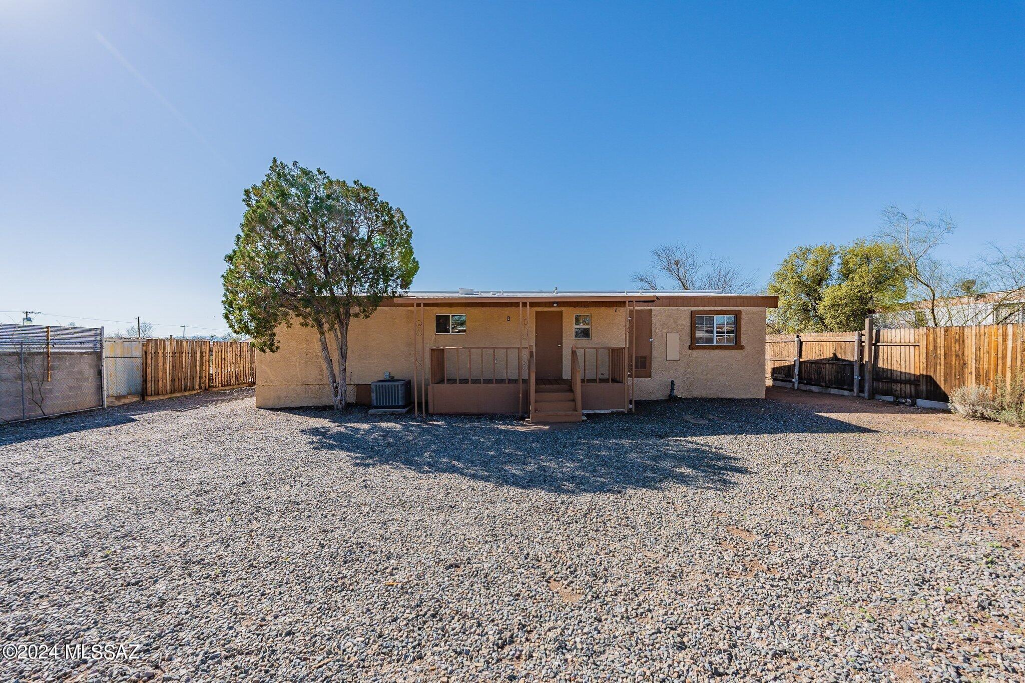 2572 West Bilby Road Tucson, AZ 85746 - Photo 16 of 18 Gallery Image 16