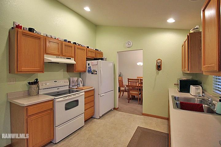 621 Barley Ridge Trail Freeport, IL 61032 - Photo 7 of 25 Gallery Image 7