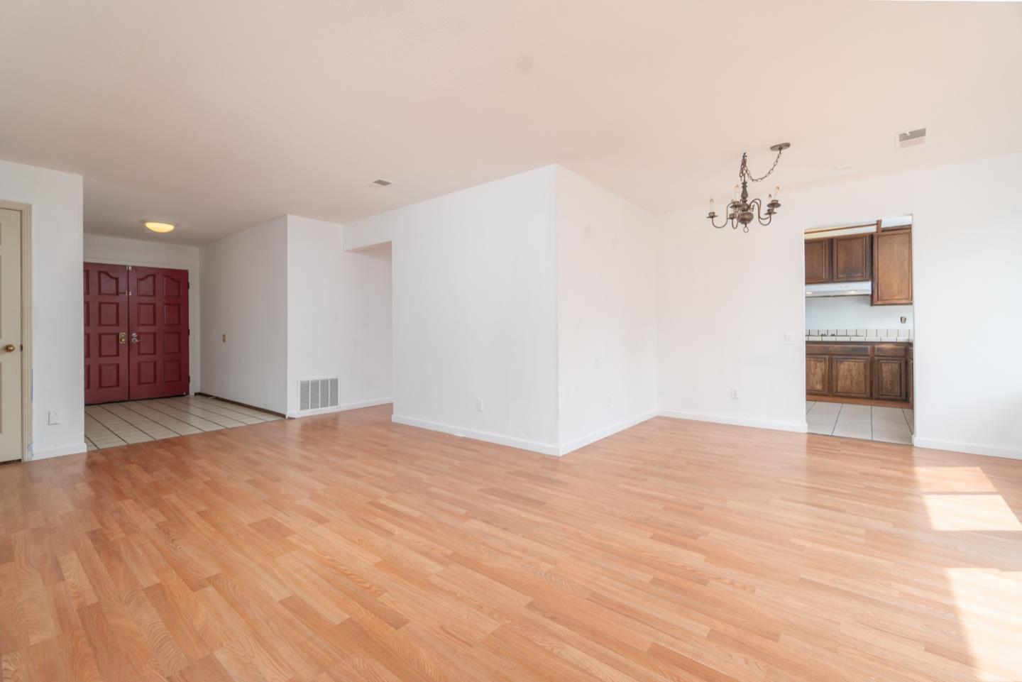 383 Santa Clara Place Santa Rosa, CA 95401 - Photo 3 of 16 Gallery Image 3