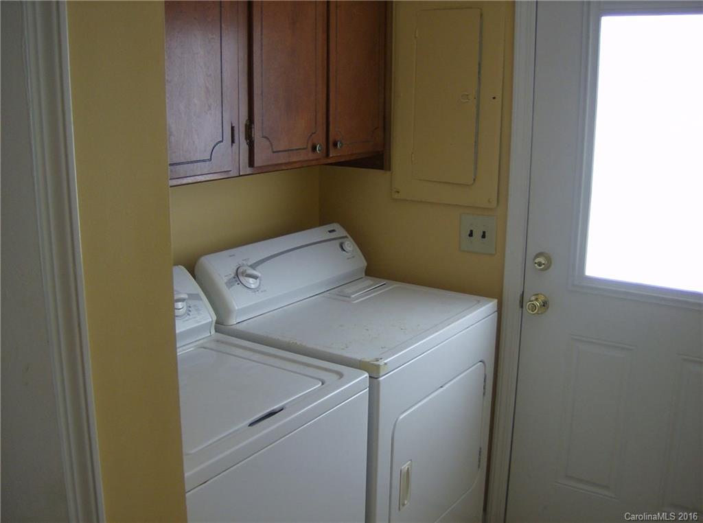 111 Fleetwood Road York, SC 29745 - Photo 15 of 23 a utility room with dryer and washer