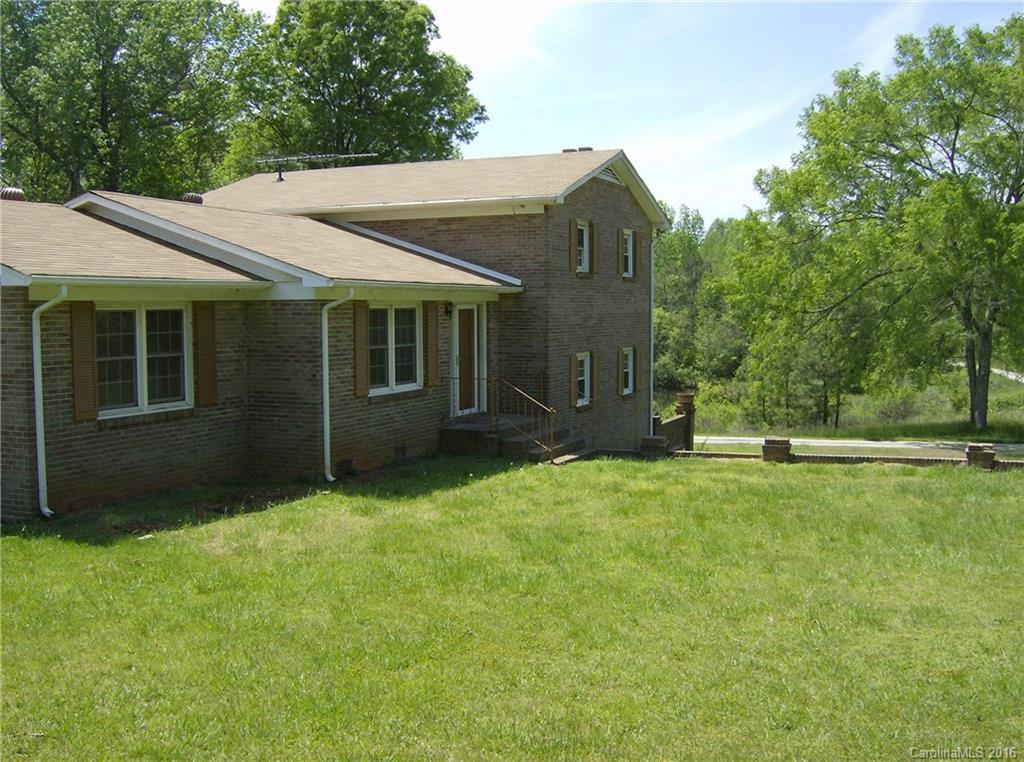 111 Fleetwood Road York, SC 29745 - Photo 21 of 23 front view of a house with a yard