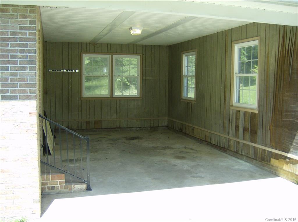 111 Fleetwood Road York, SC 29745 - Photo 22 of 23 a bathroom with a sink and a shower