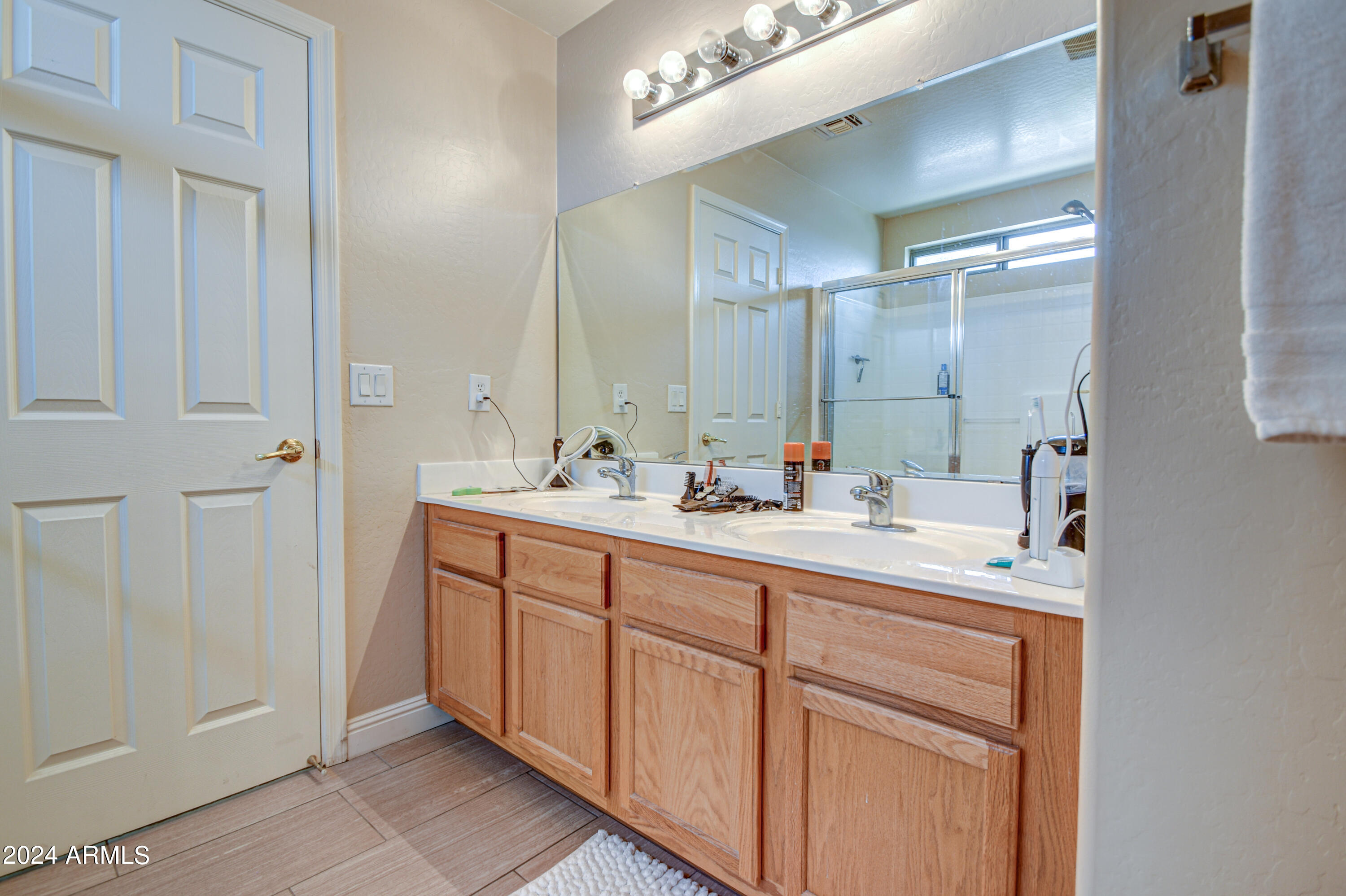 43393 West Cowpath Road Maricopa, AZ 85138 - Photo 11 of 22 Primary Bath