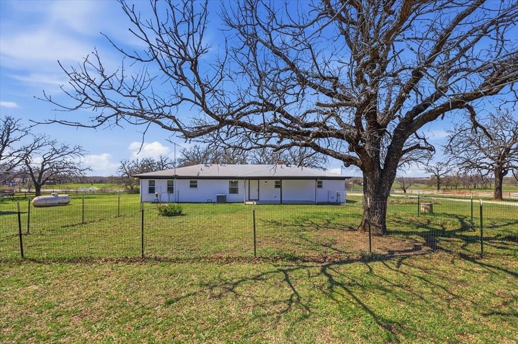 102 Middleton Court Weatherford, TX 76087 - Photo 31 of 34
