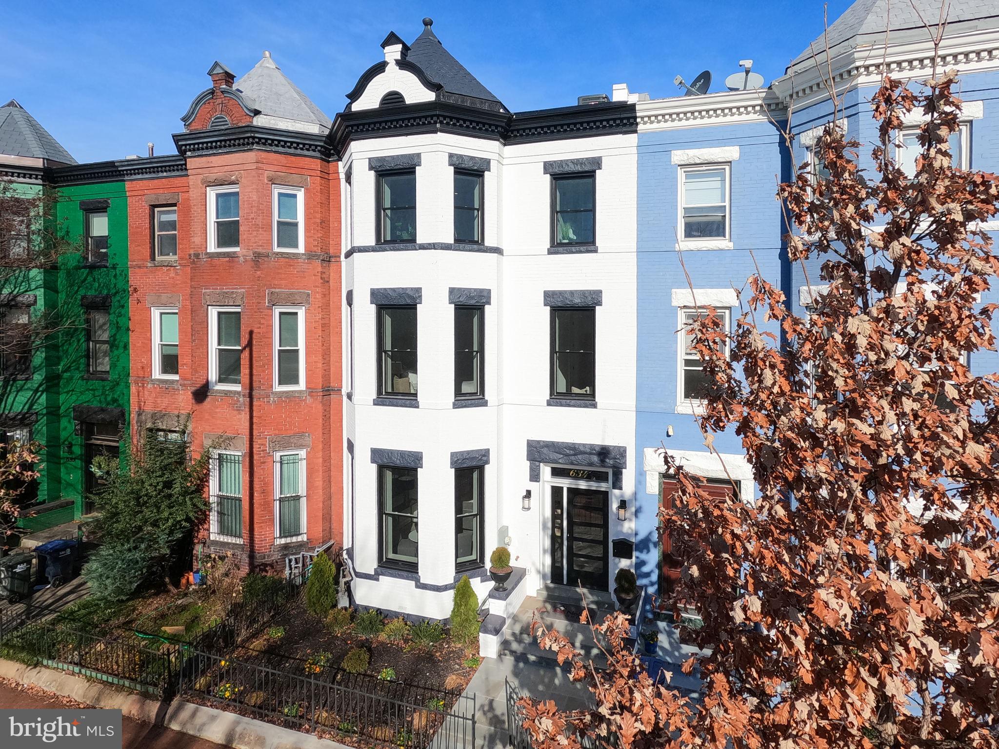 634 F Street Northeast Washington, DC 20002 - Photo 54 of 57 a front view of a house with a garden