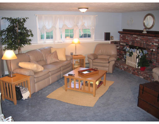 28 King Hill Road Hanover, MA 02339 - Photo 8 of 8 Gallery Image 8