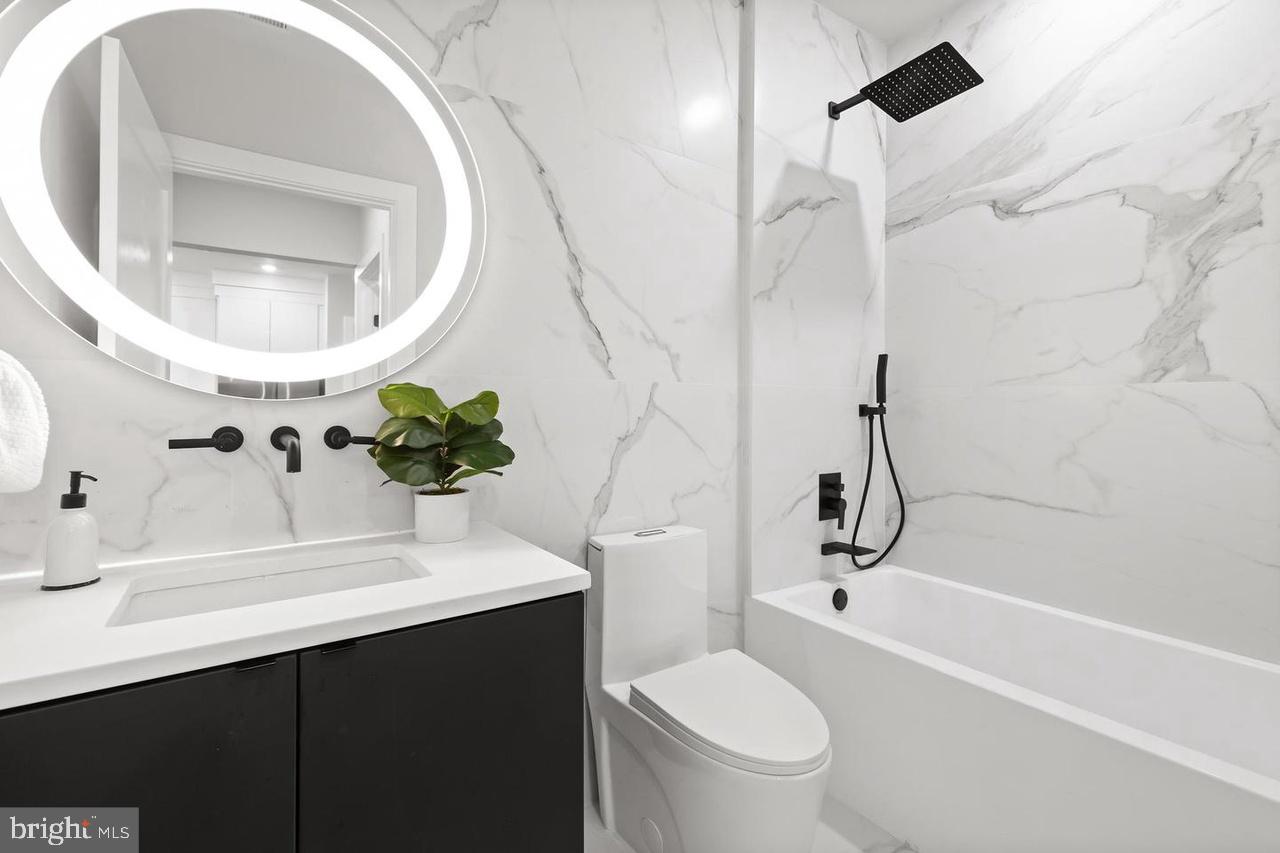 1208 M Street Northwest, Unit 41 Washington, DC 20005 - Photo 12 of 16