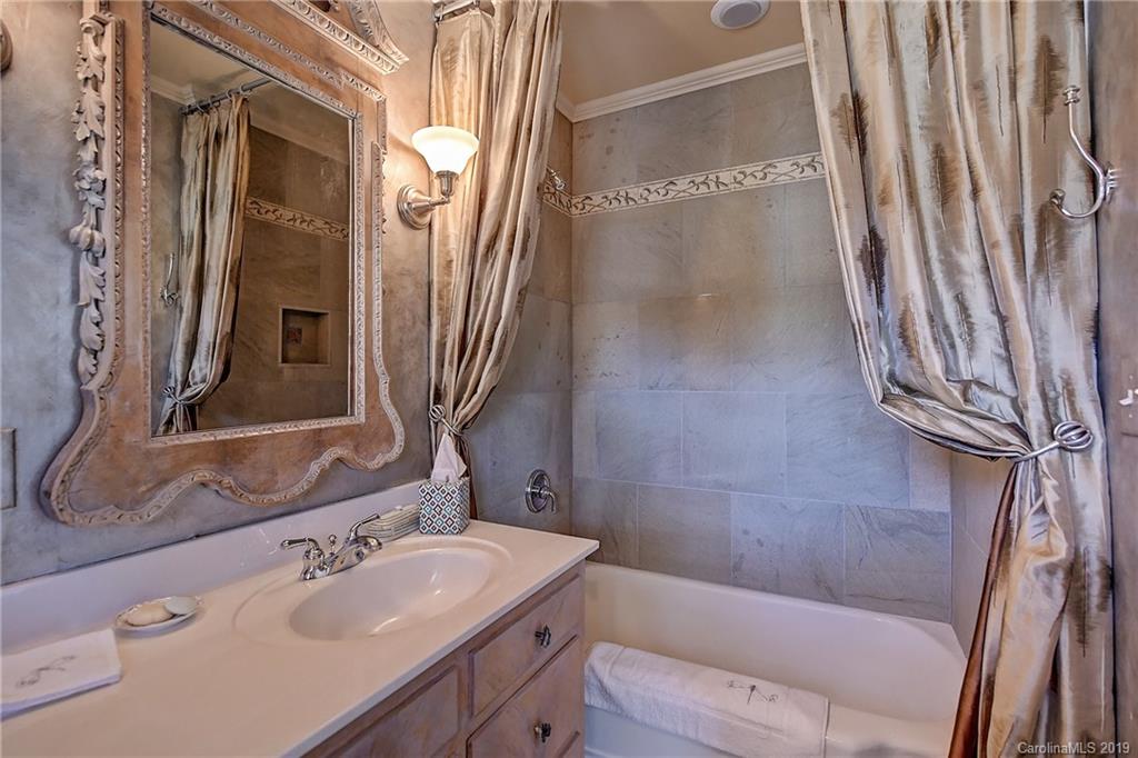 2100 Queens Road East Charlotte, NC 28207 - Photo 22 of 31 Gallery Image 22