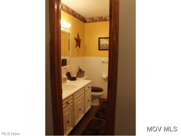 489 Milhoan Ridge Road Ravenswood, WV 26164 - Photo 15 of 17 Bath