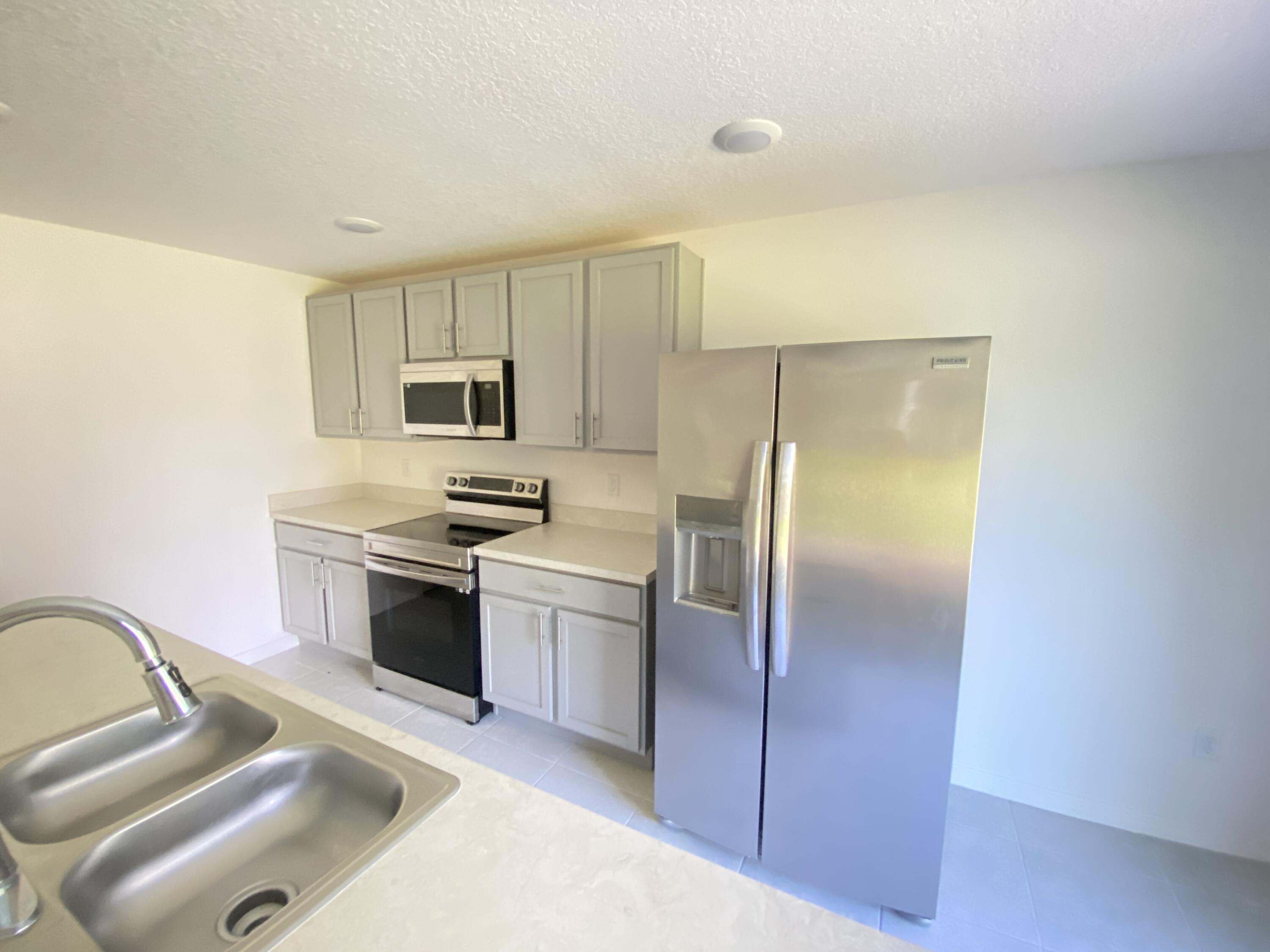 7006 Salerno Road Fort Pierce, FL 34951 - Photo 11 of 56 IMG_0513