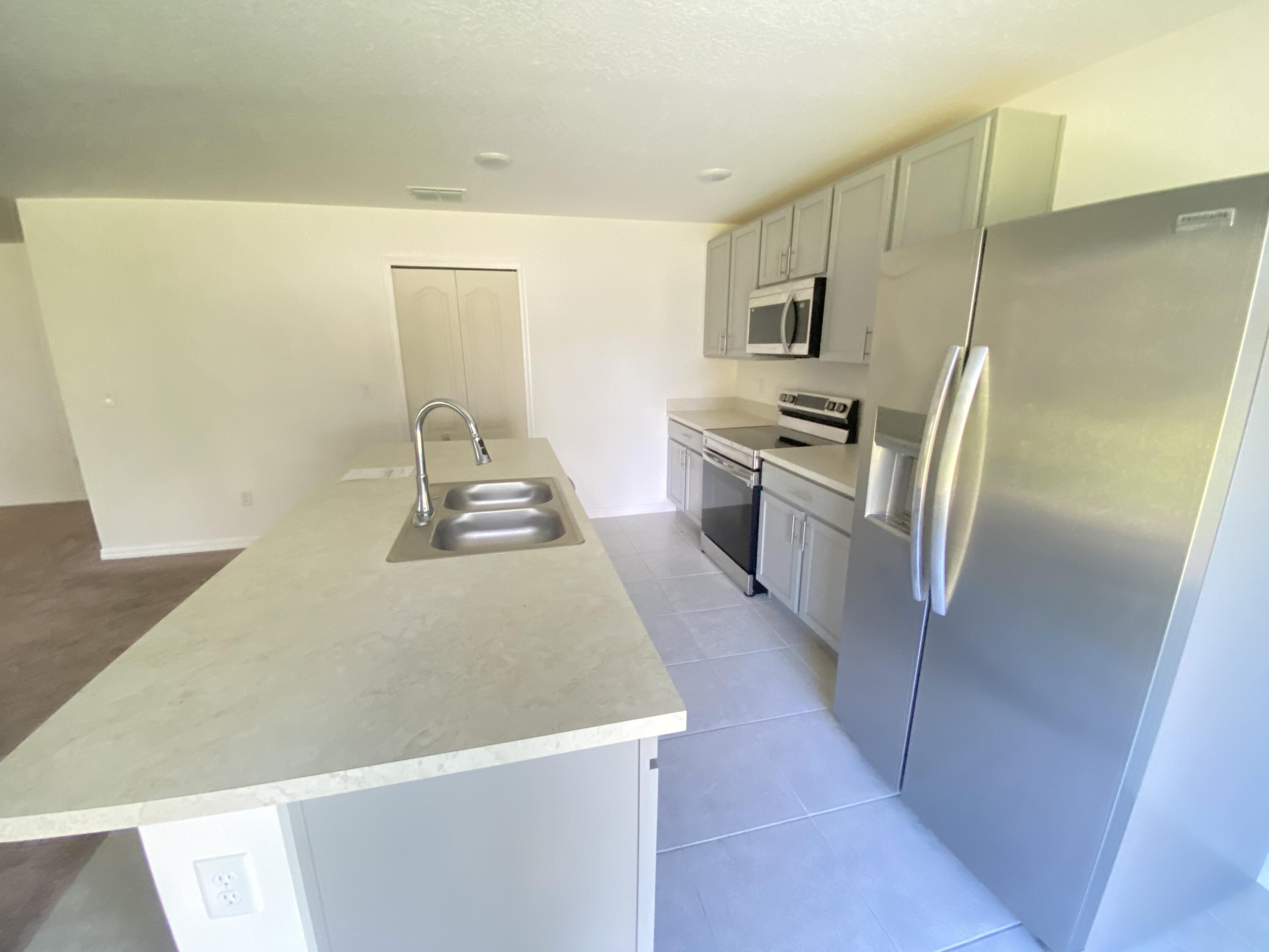 7006 Salerno Road Fort Pierce, FL 34951 - Photo 15 of 56 IMG_0519