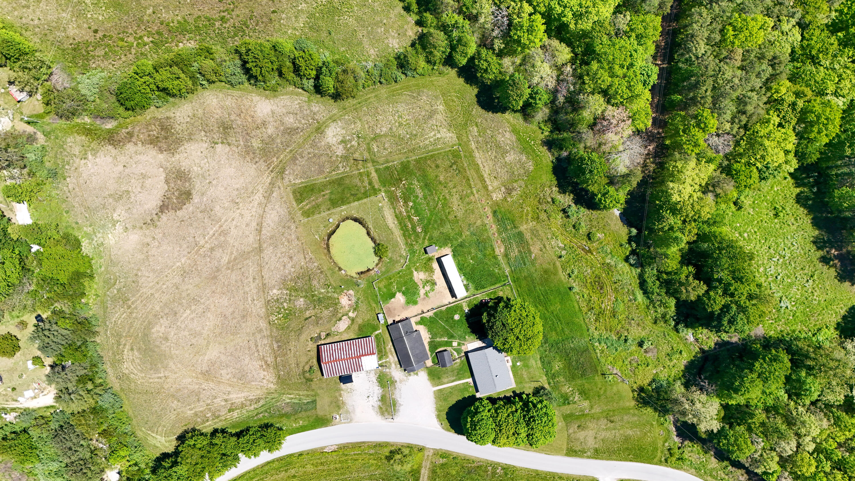 2481 McCammon Ridge Road McKee, KY 40447 - Photo 38 of 62 LightroomRealEstateEdits-10