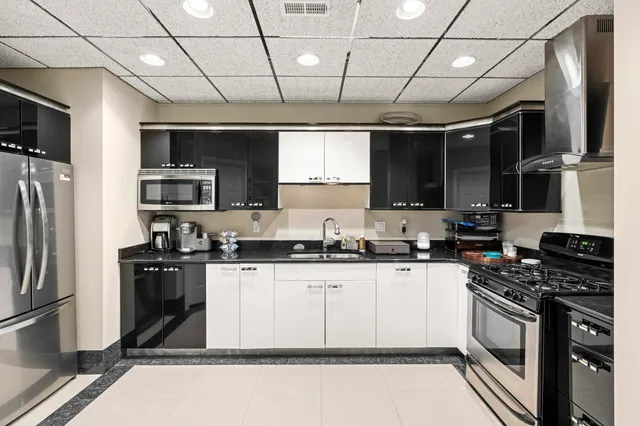 $7,500 | 1141 Portmarnock Court, Dyer, IN 46311