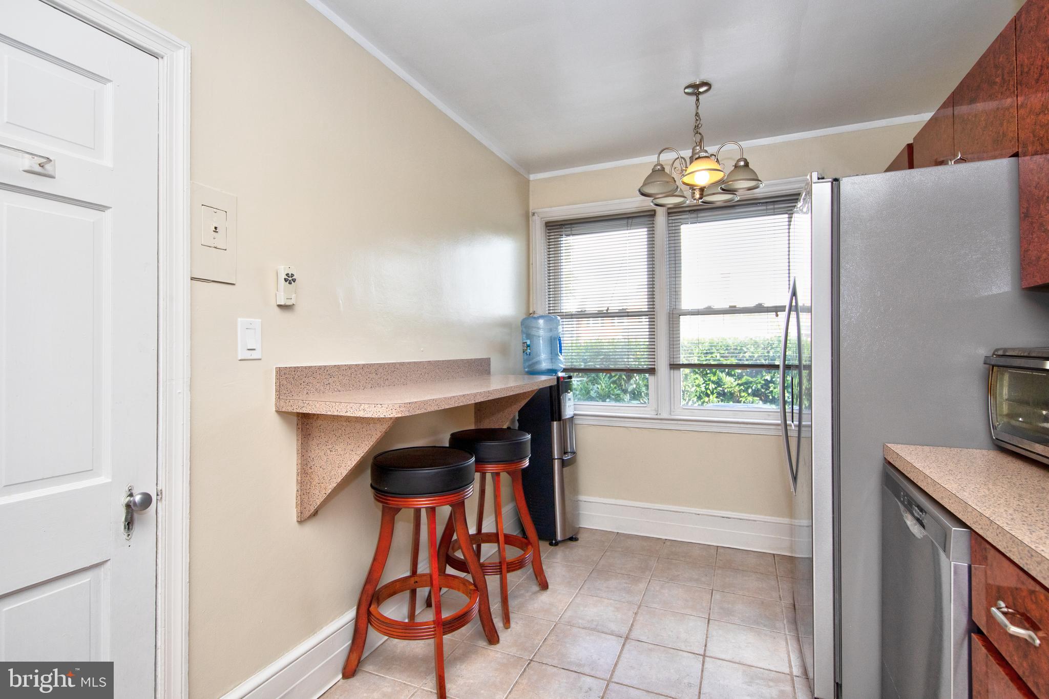 5907 Wakehurst Way Baltimore, MD 21239 - Photo 7 of 30 Built in Breakfast bar