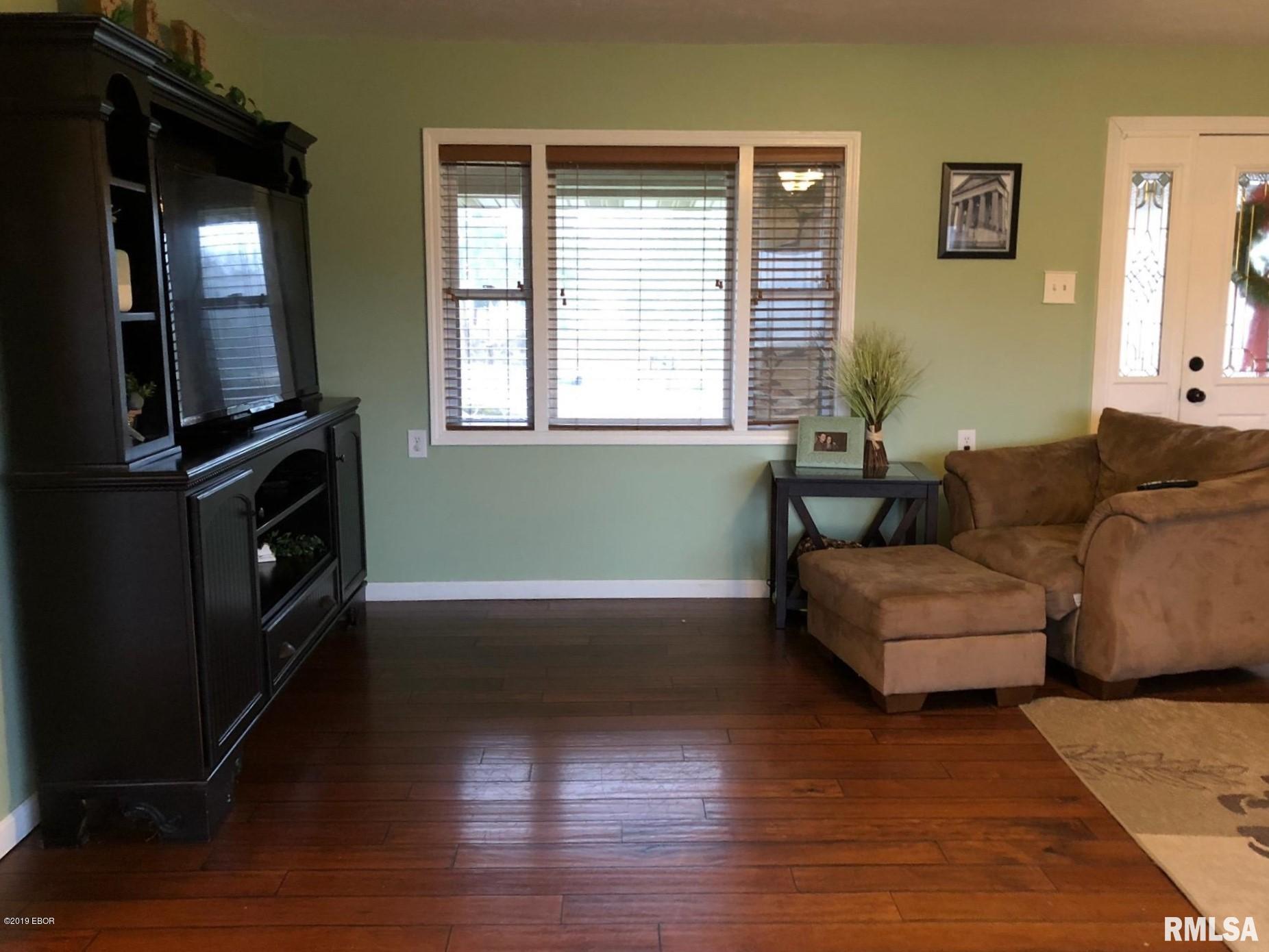 4252 Stonefort Road Creal Springs, IL 62922 - Photo 12 of 50 Gallery Image 12