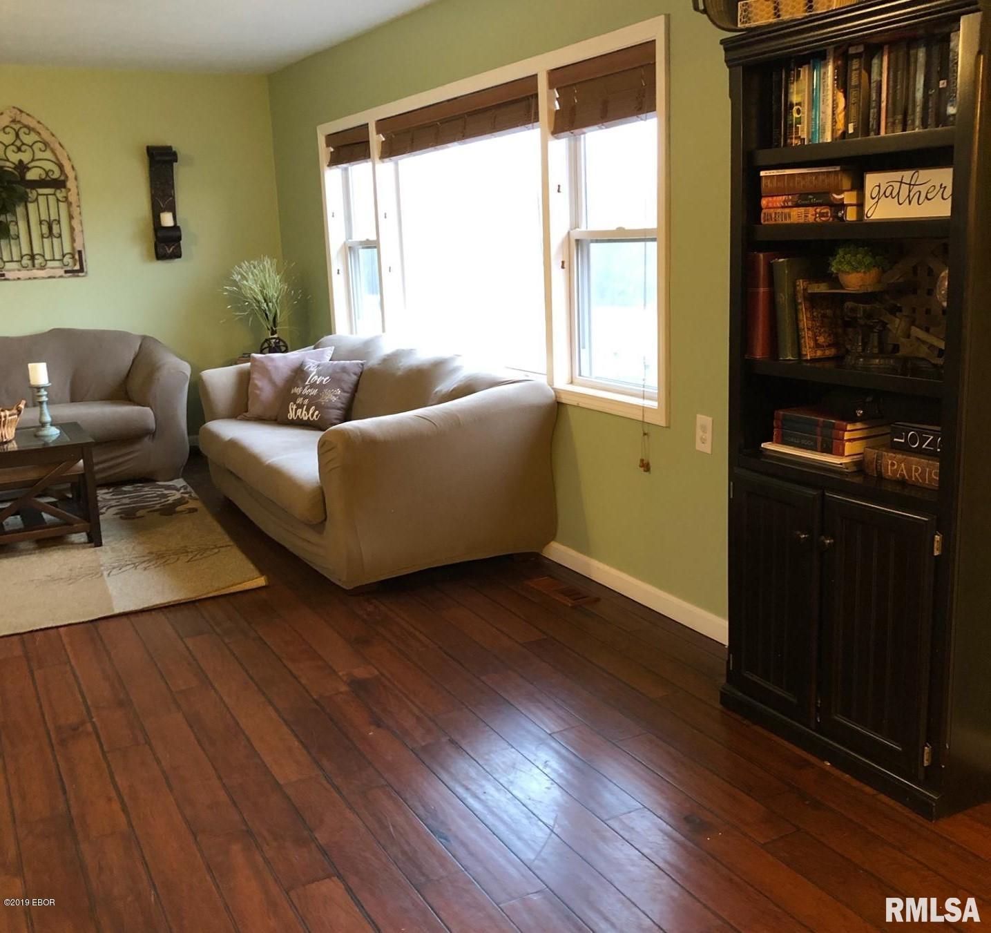 4252 Stonefort Road Creal Springs, IL 62922 - Photo 13 of 50 Gallery Image 13