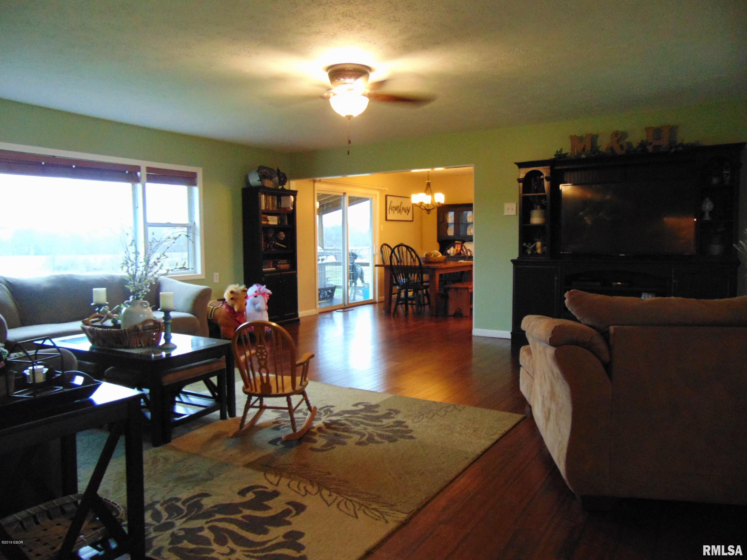 4252 Stonefort Road Creal Springs, IL 62922 - Photo 8 of 50 Gallery Image 8
