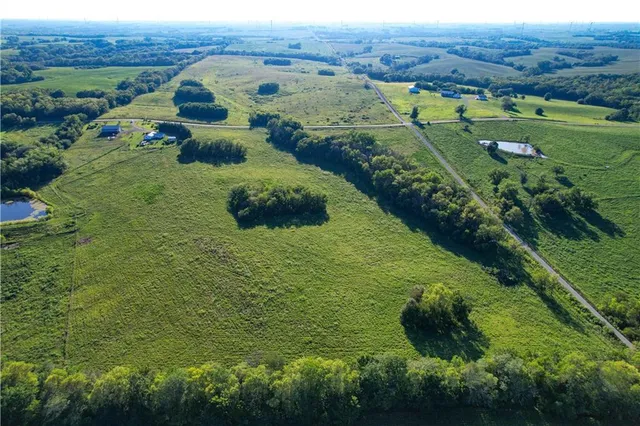 $529,900 | 3780 Northwest State Route, Maysville, MO 64469