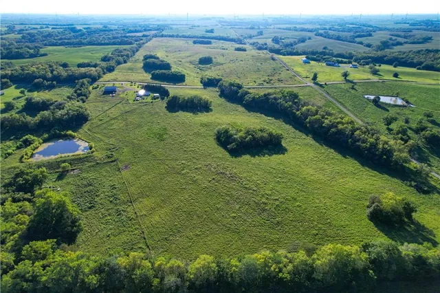 $529,900 | 3780 Northwest State Route, Maysville, MO 64469