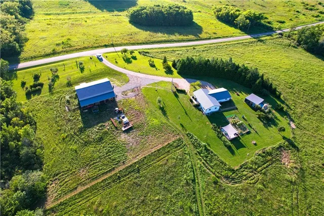 $529,900 | 3780 Northwest State Route, Maysville, MO 64469