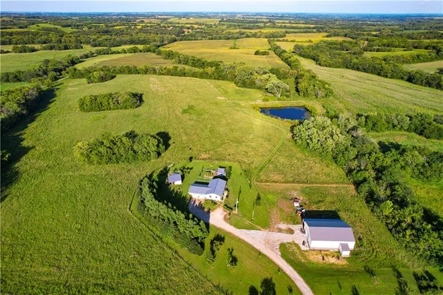 $529,900 | 3780 Northwest State Route, Maysville, MO 64469