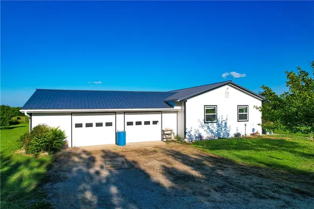 $529,900 | 3780 Northwest State Route, Maysville, MO 64469