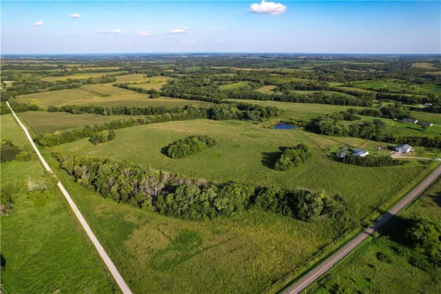 $529,900 | 3780 Northwest State Route, Maysville, MO 64469