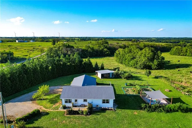 $529,900 | 3780 Northwest State Route, Maysville, MO 64469