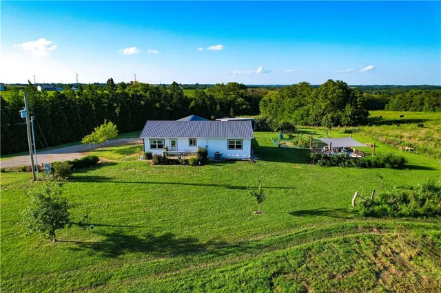 $529,900 | 3780 Northwest State Route, Maysville, MO 64469