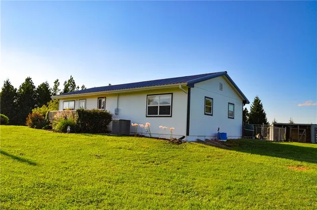 $529,900 | 3780 Northwest State Route, Maysville, MO 64469