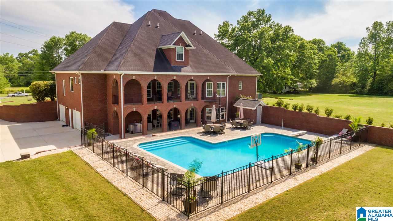 8137 Dickey Springs Road Bessemer, AL 35022 - Photo 3 of 46